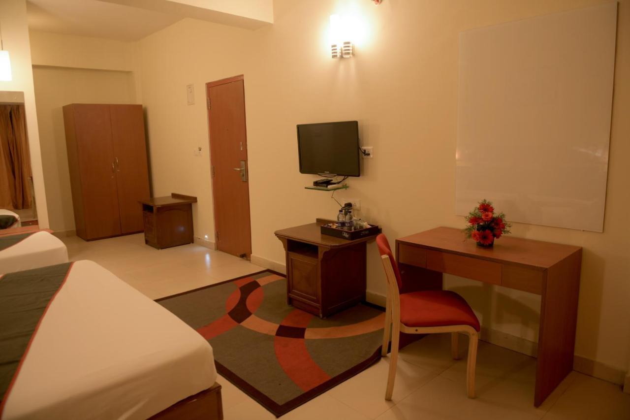Hotel Casa Meridian Vanivilasa Puram Exterior photo