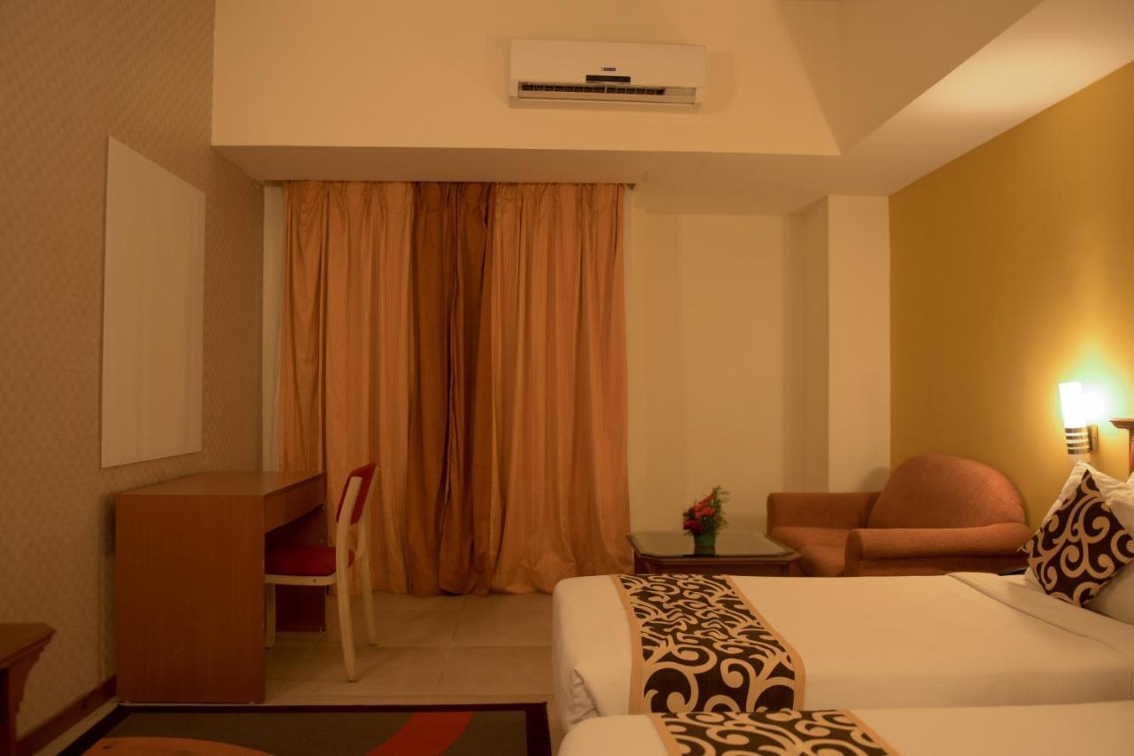 Hotel Casa Meridian Vanivilasa Puram Exterior photo