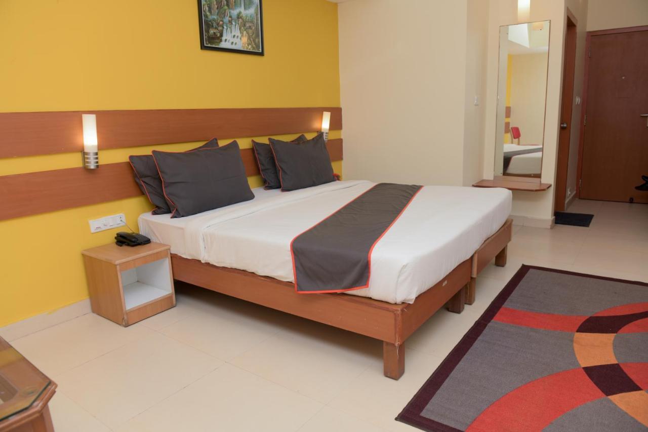 Hotel Casa Meridian Vanivilasa Puram Exterior photo