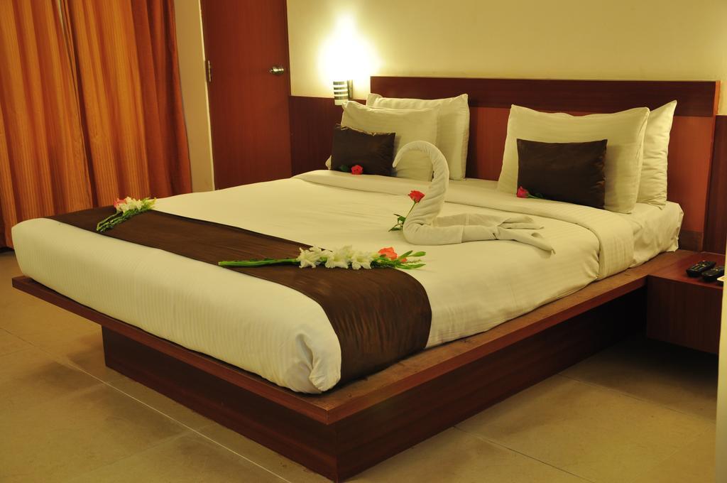 Hotel Casa Meridian Vanivilasa Puram Exterior photo