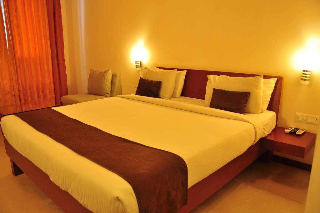 Hotel Casa Meridian Vanivilasa Puram Exterior photo